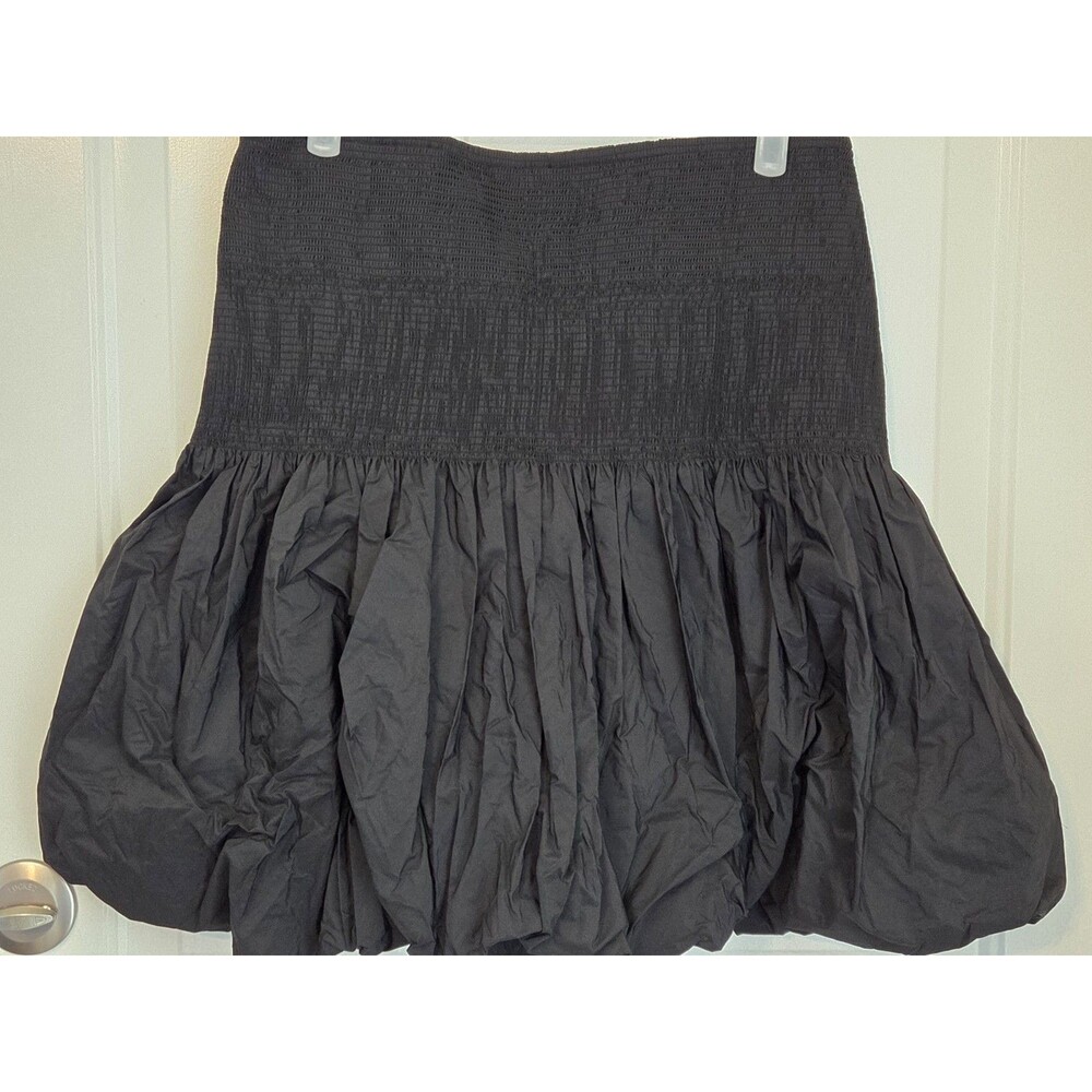 H&M black bubble skirt w/ smocked waist & voluminous puffy hem - Size L